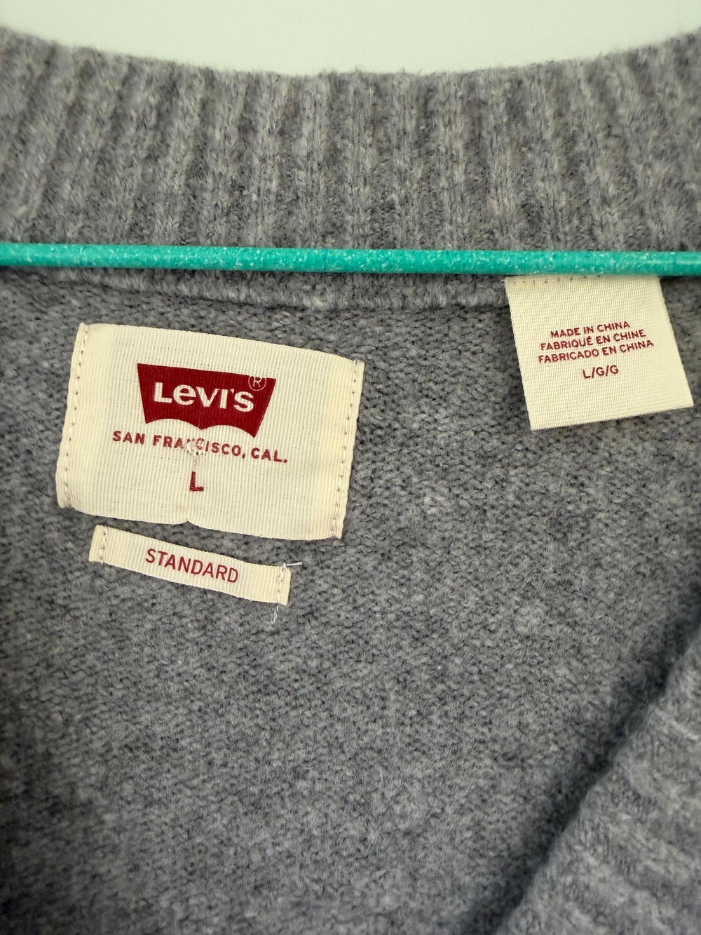 Levi's V-Neck Sweater Vest Women Large Gray Knit Ribbed Trim Preppy Old Money - Picture 3 of 7